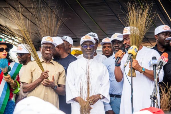 TSUNAMI HITS EDO PDP, AS ASSEMBLY SPEAKER, LG CHAIRMEN, OTHERS DEFECT TO APC APC NOW LEADS WITH 18 ASSEMBLY MEMBERS